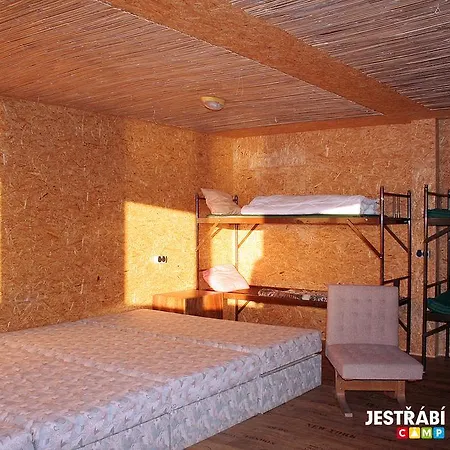Kemp Jestrabi I. Camping